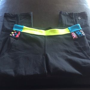 Aztec design Ivivva crops